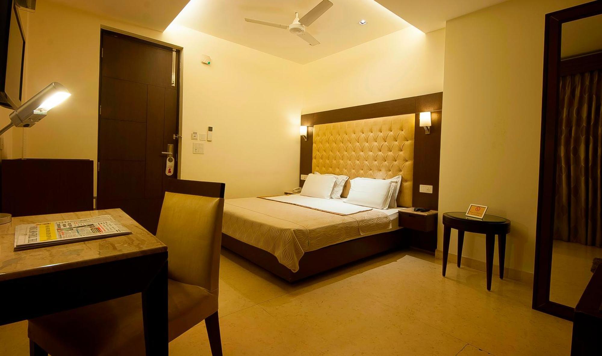 Metropolis Tourist Home Nueva Delhi Exterior foto