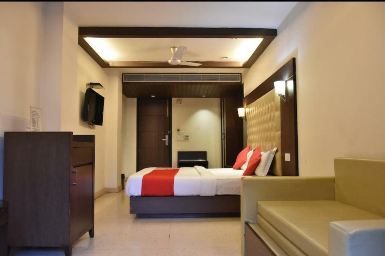Metropolis Tourist Home Nueva Delhi Exterior foto