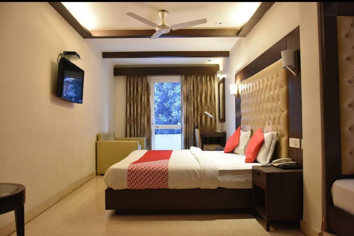 Metropolis Tourist Home Nueva Delhi Exterior foto